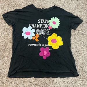 oversized graphic tee // size small